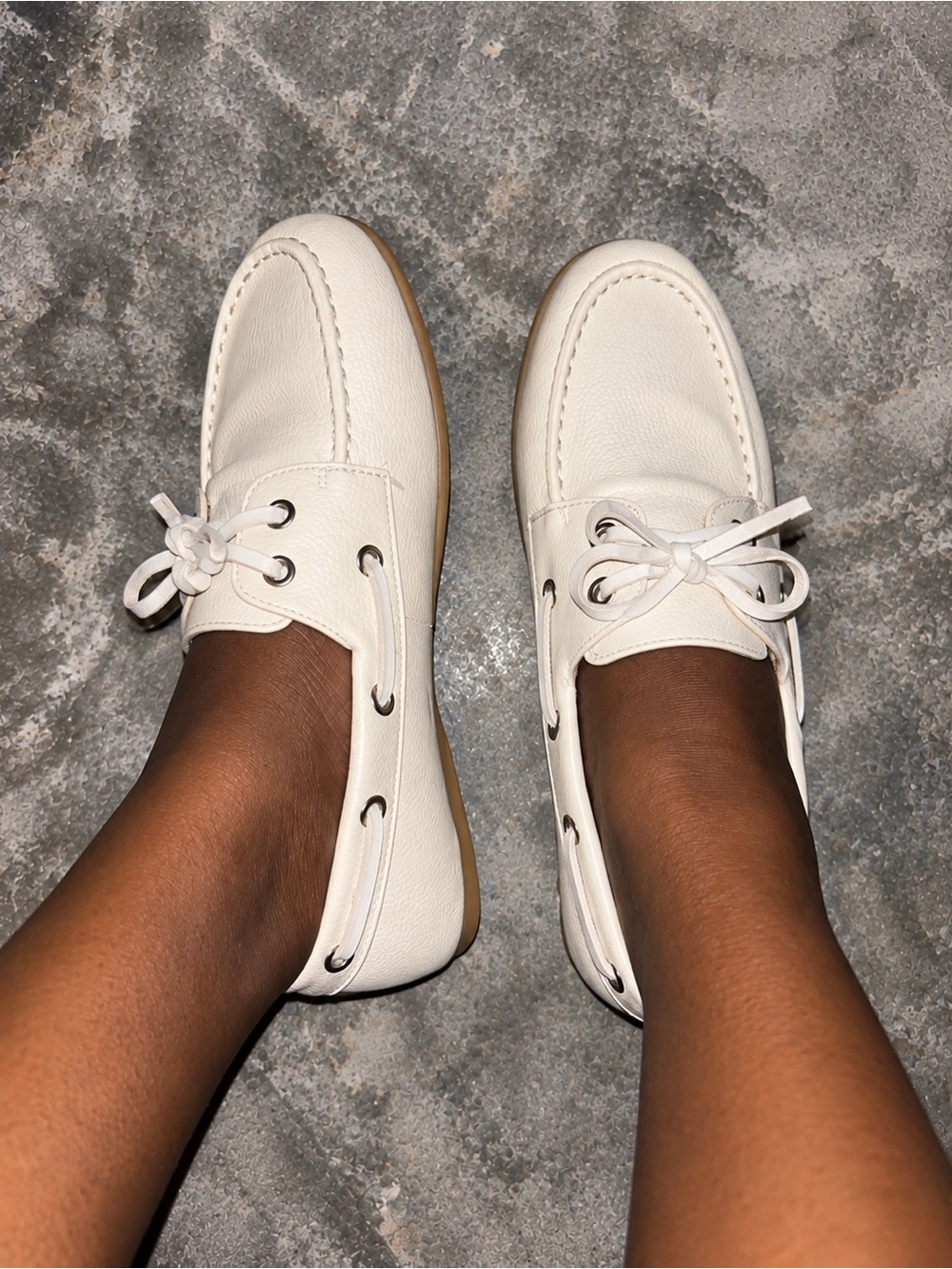 Women's Cream Leather Boat Shoes with Lace Tie